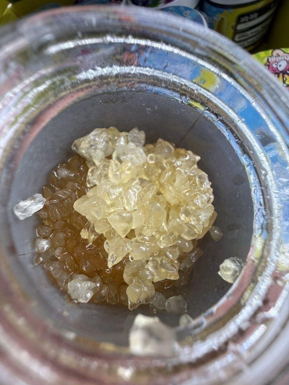 Mikroskopische Nahaufnahme von Cannabis-Trichomen